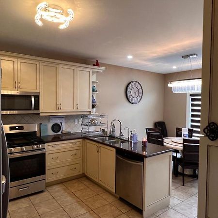 Spacious Detached In Brampton Dış mekan fotoğraf