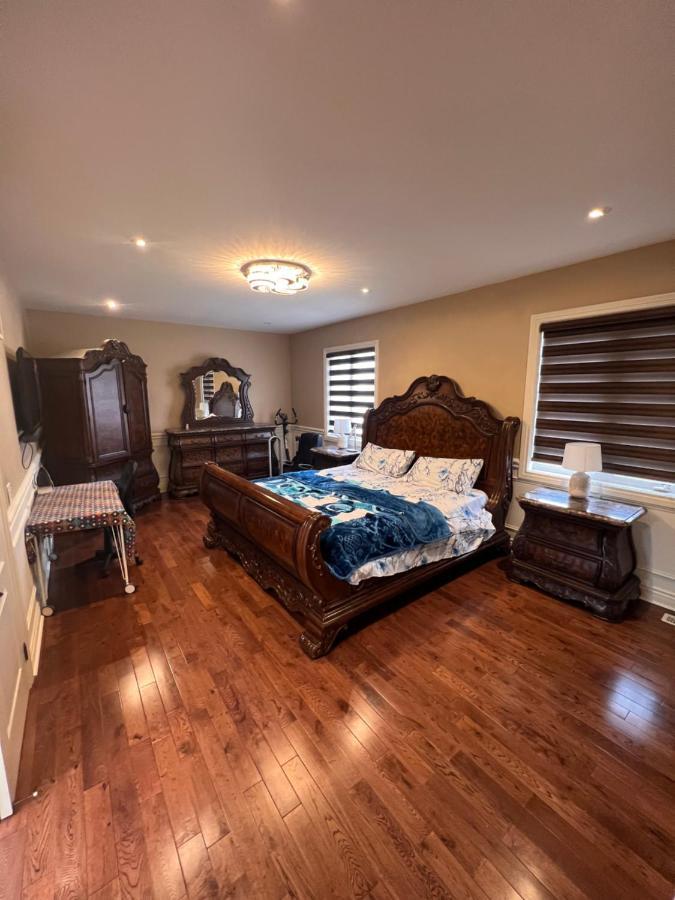 Spacious Detached In Brampton Dış mekan fotoğraf